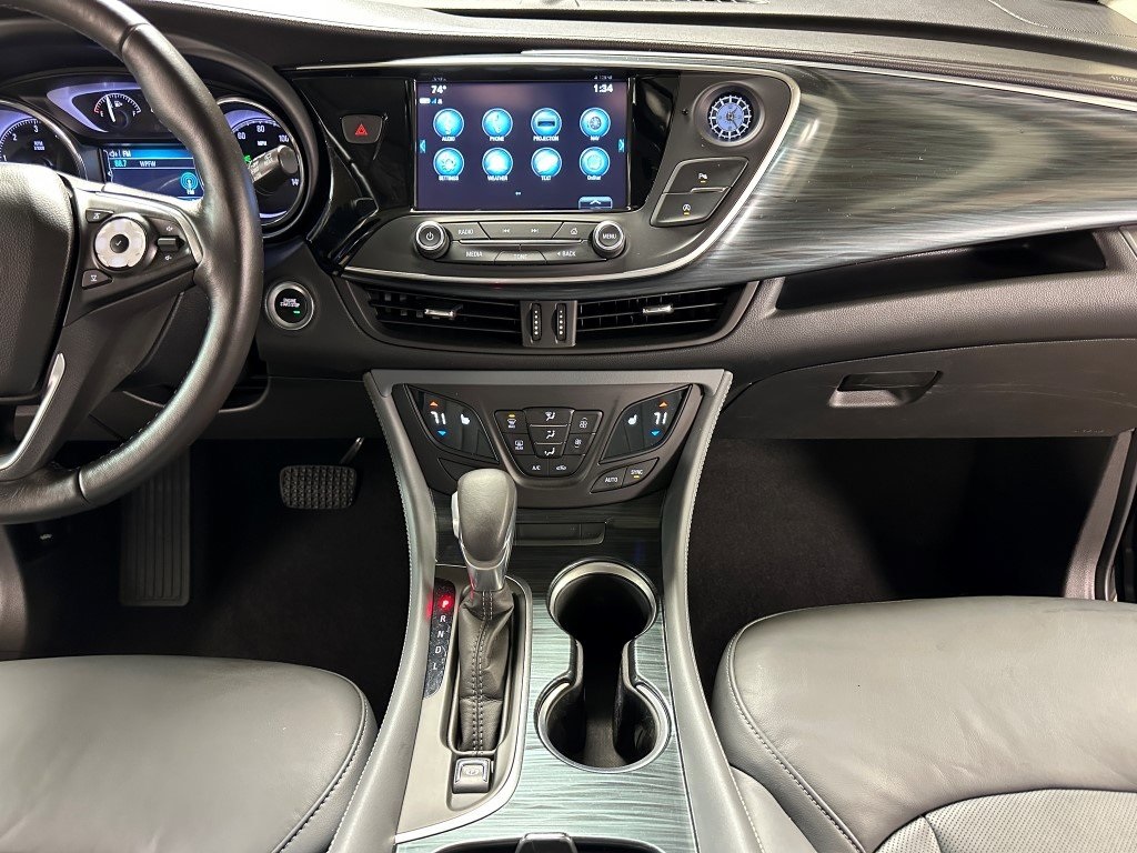 Vehicle image 13 of 37