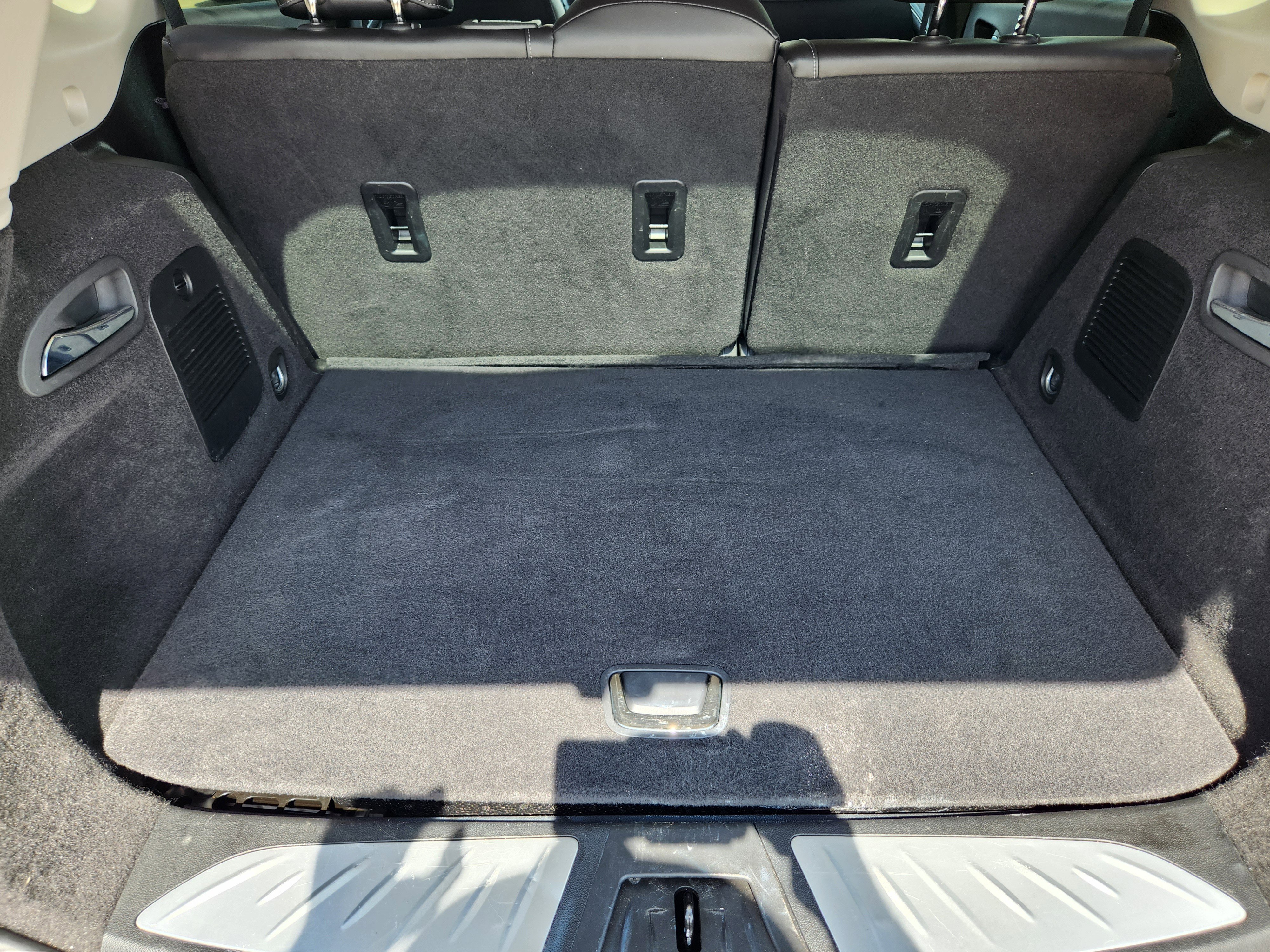 Vehicle image 8 of 23