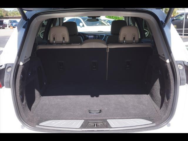 Vehicle image 21 of 29