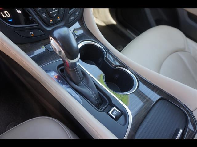 Vehicle image 14 of 29