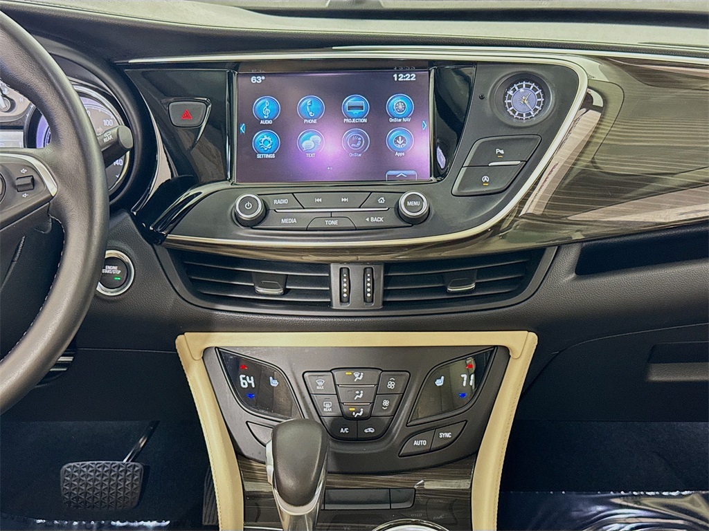 Vehicle image 15 of 30
