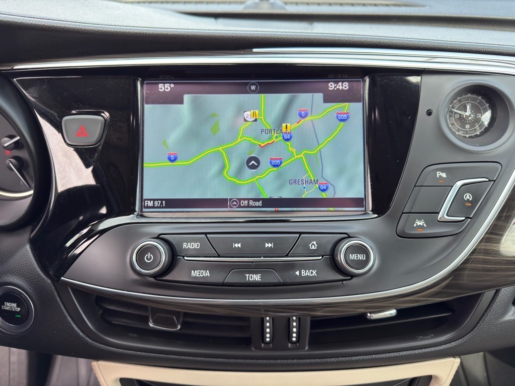Vehicle image 20 of 32