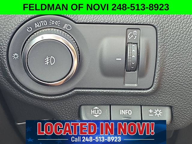 Vehicle image 16 of 36