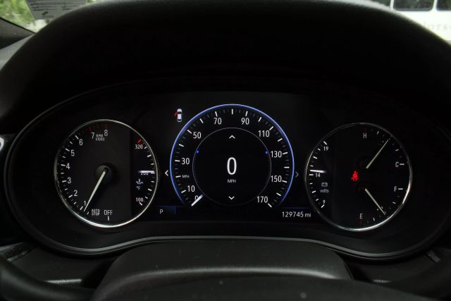 Vehicle image 40 of 47