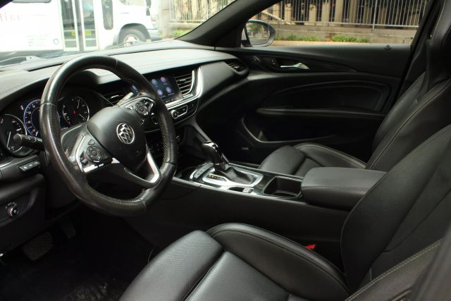 Vehicle image 14 of 47