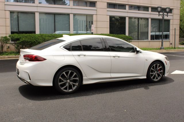 Vehicle image 5 of 47