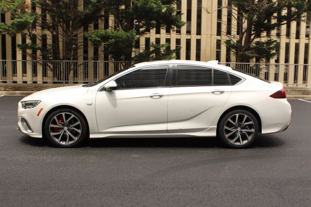 Vehicle image 8 of 47