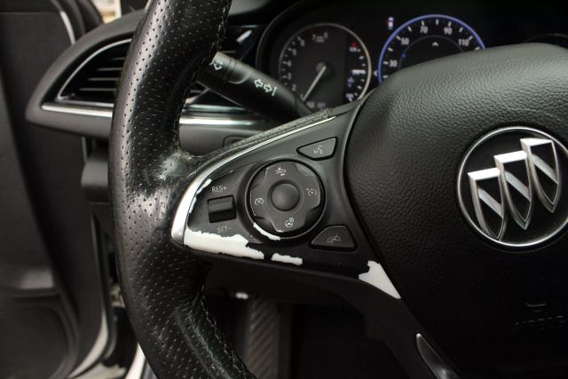 Vehicle image 38 of 47