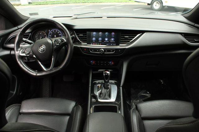 Vehicle image 25 of 47
