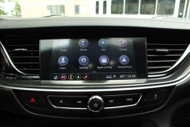 Vehicle image 41 of 47