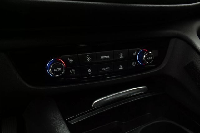 Vehicle image 42 of 47