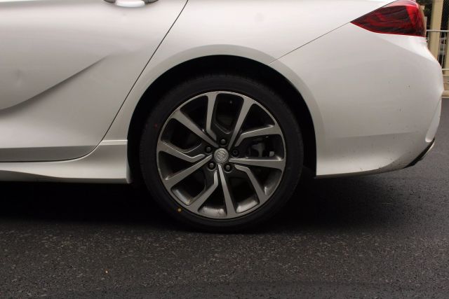 Vehicle image 12 of 47