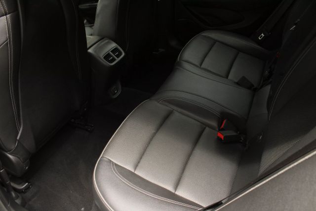 Vehicle image 20 of 47