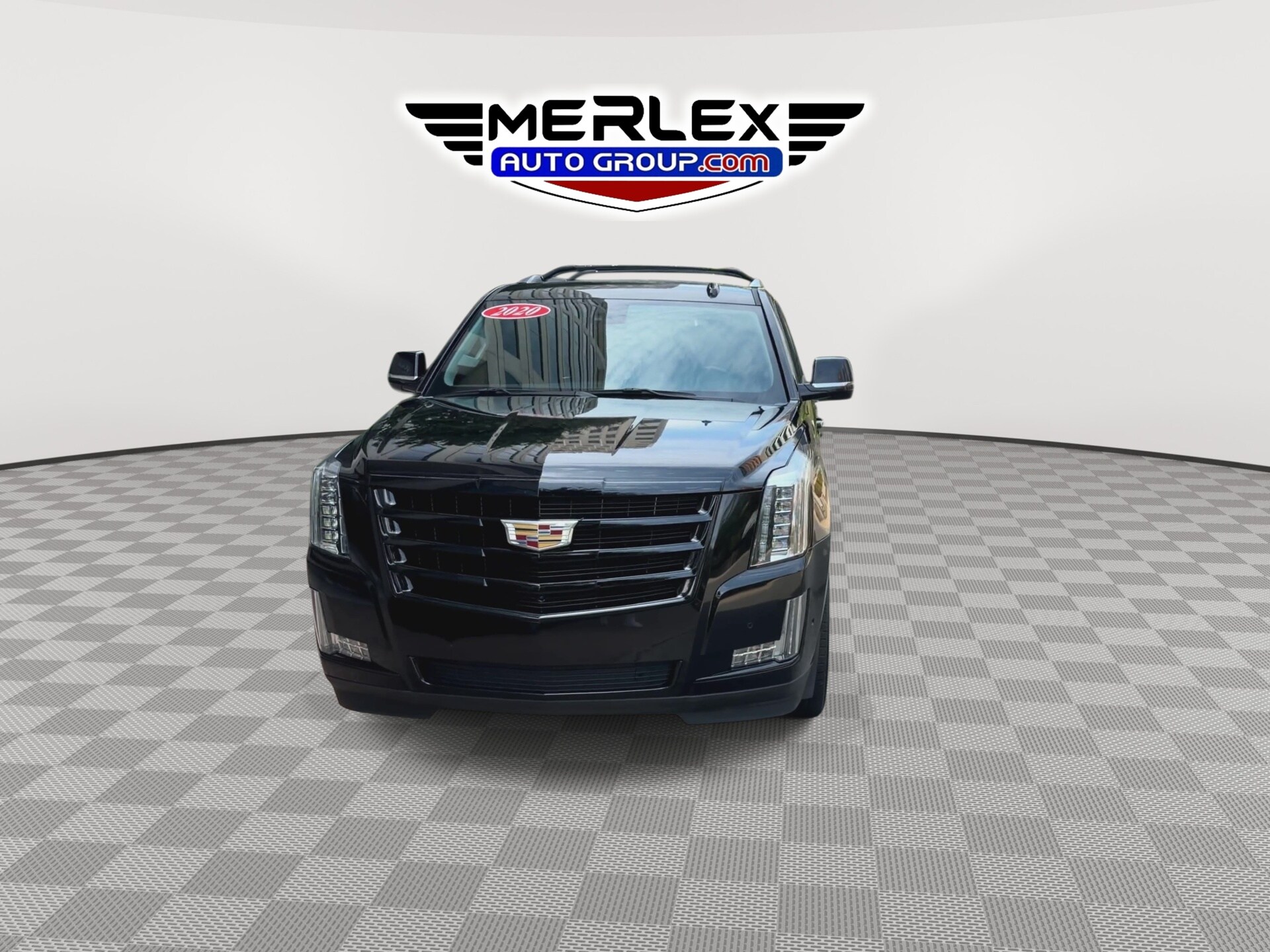 2020 Cadillac Escalade ESV Luxury Image 3 of 32