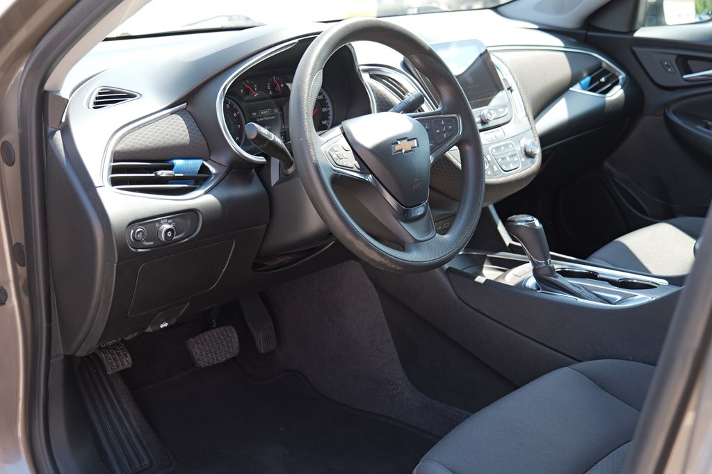 2020 Chevrolet Malibu LT Image 16 of 23