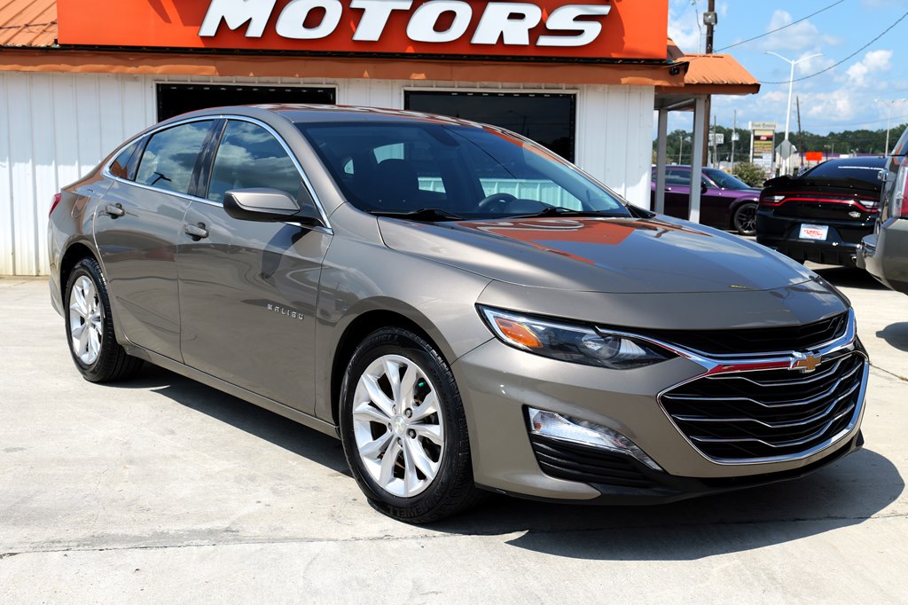 2020 Chevrolet Malibu LT Image 1 of 23