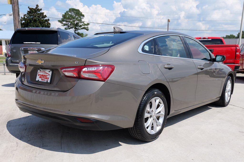 2020 Chevrolet Malibu LT Image 6 of 23