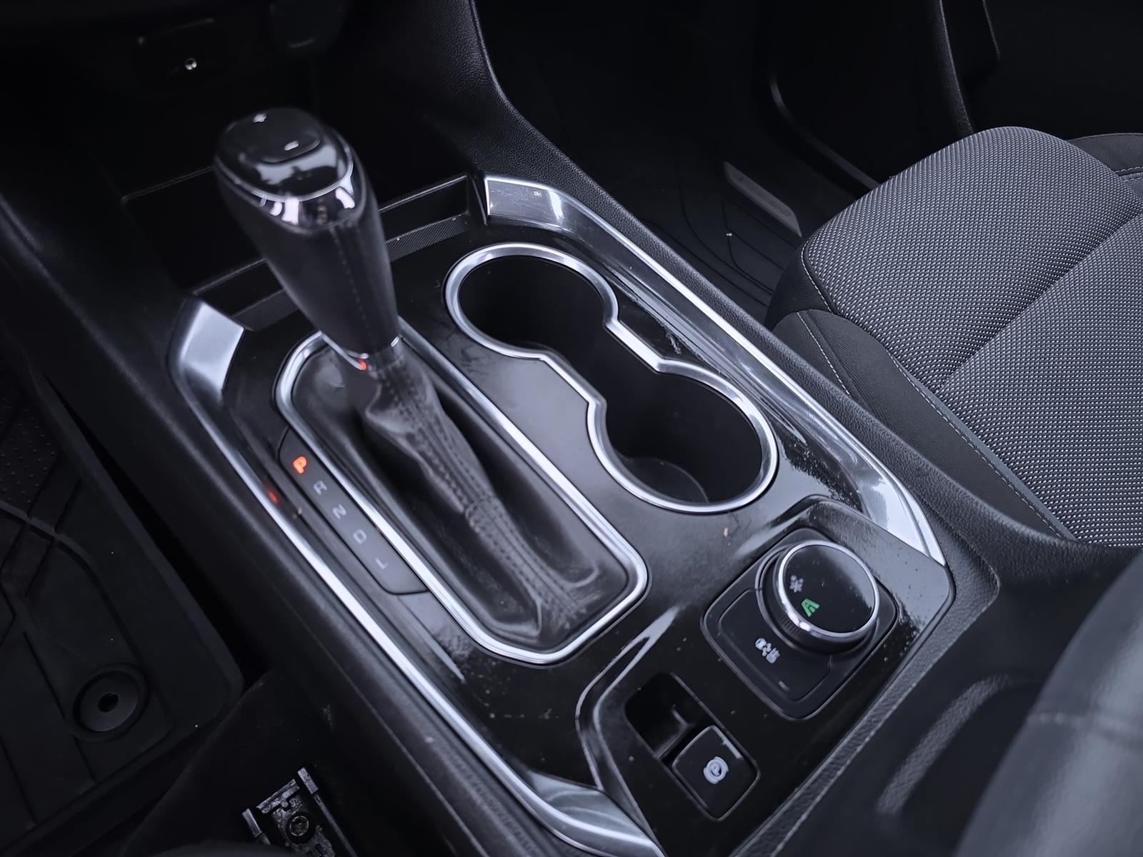 Vehicle image 15 of 34