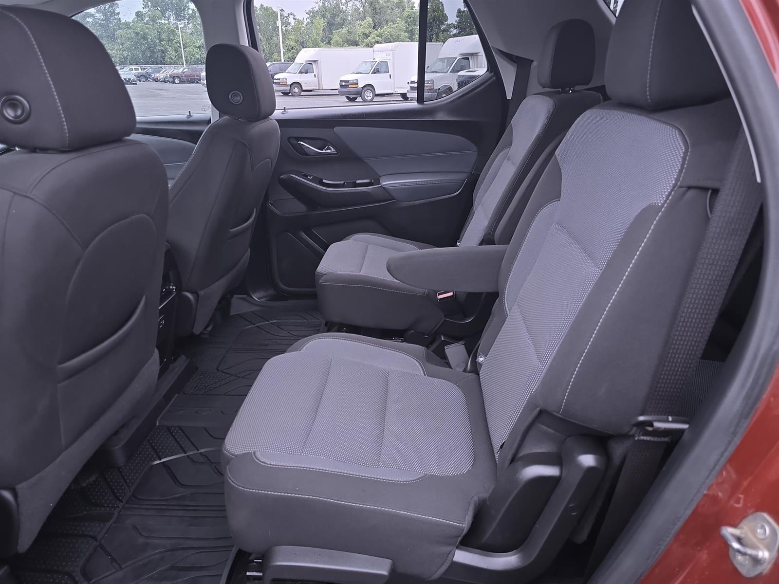 Vehicle image 24 of 34