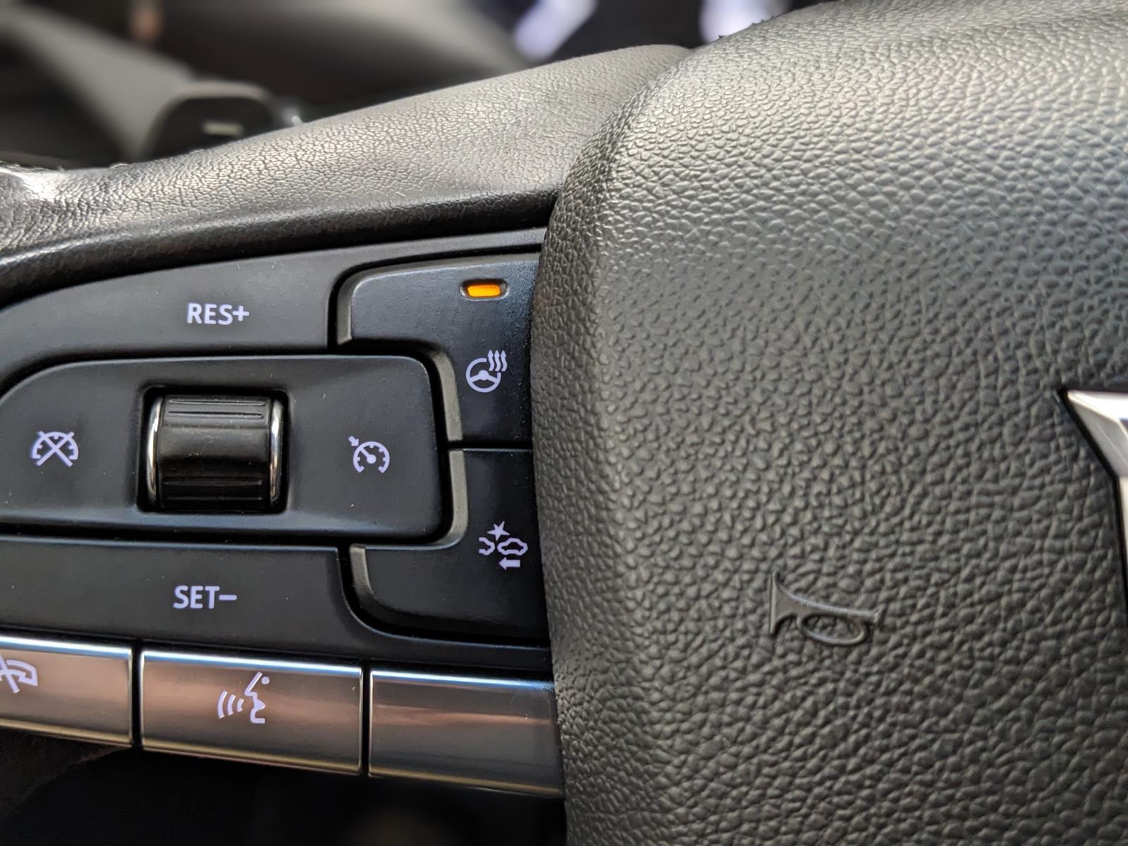 Vehicle image 28 of 36