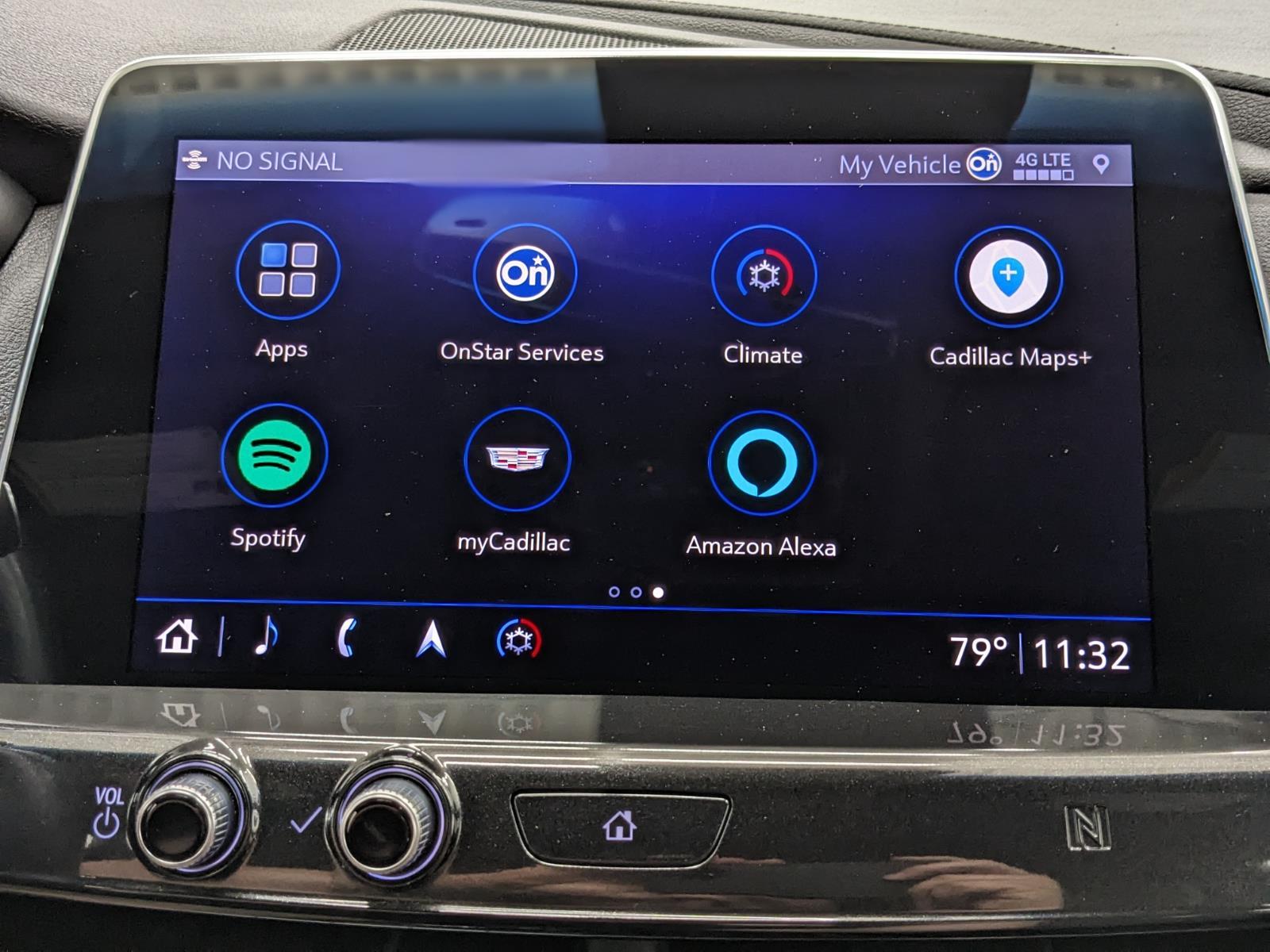 Vehicle image 22 of 36