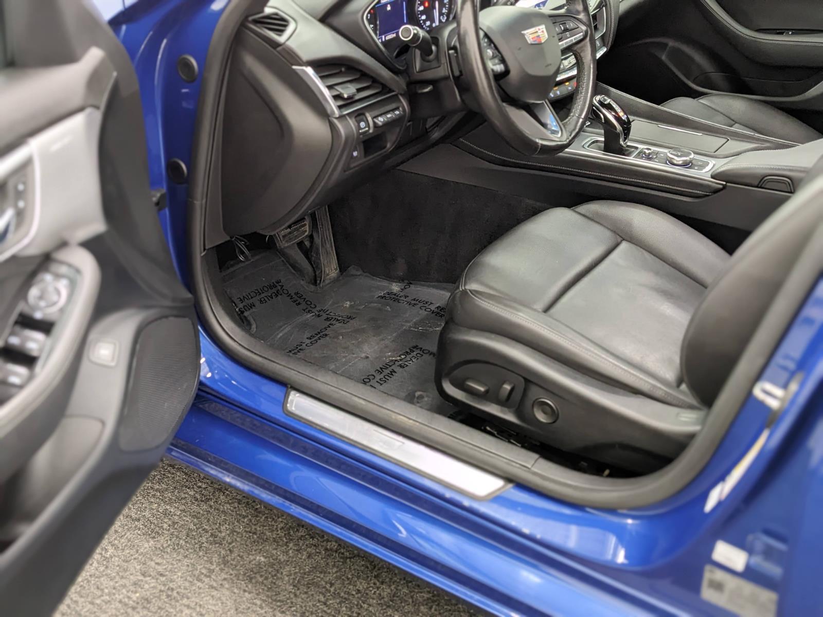 Vehicle image 34 of 36