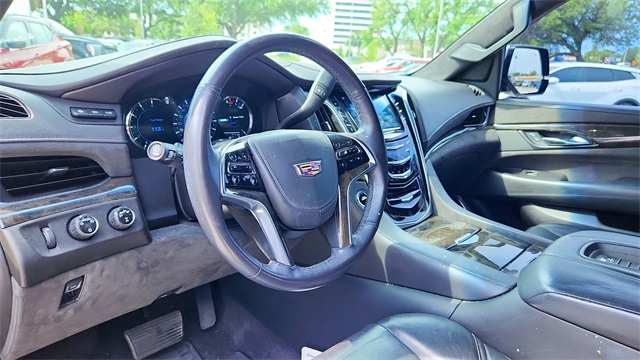 Vehicle image 9 of 35