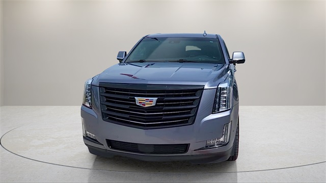 Vehicle image 2 of 35