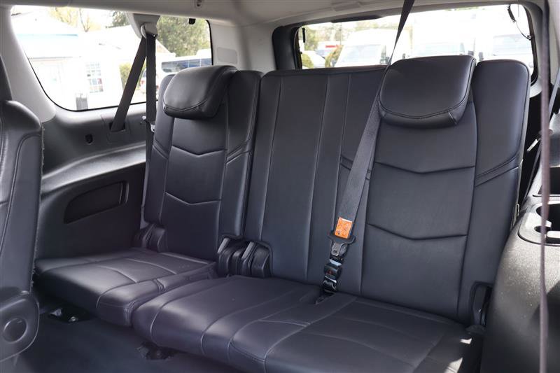 Vehicle image 14 of 45