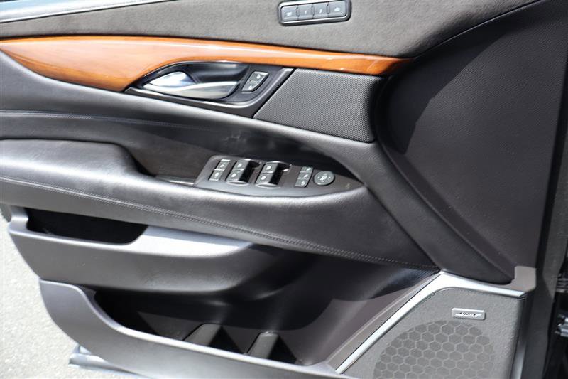 Vehicle image 20 of 45