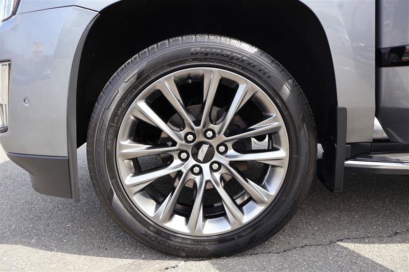 Vehicle image 41 of 45