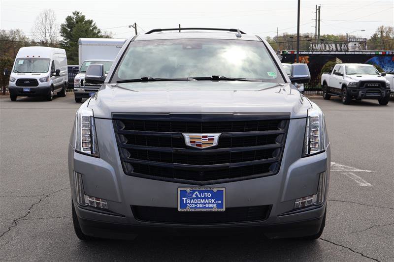 Vehicle image 4 of 45
