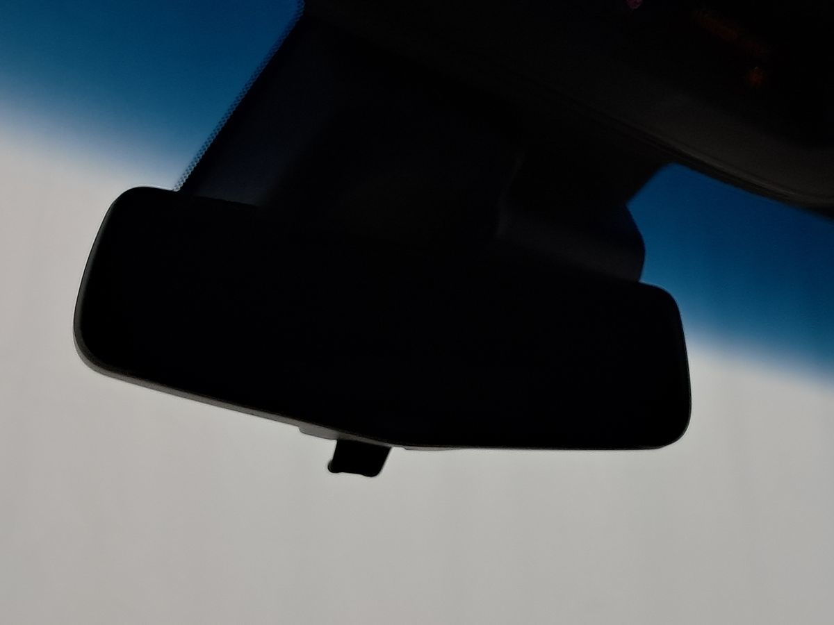 Vehicle image 27 of 57