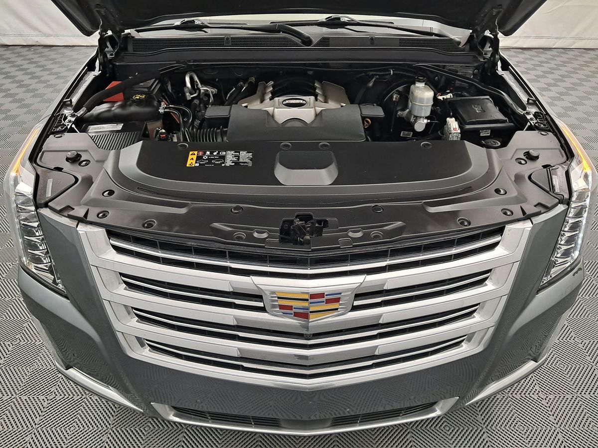 Vehicle image 52 of 57