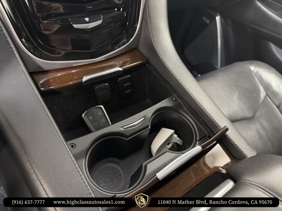 Vehicle image 41 of 52