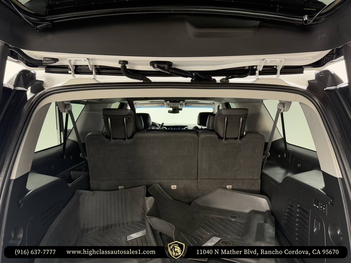 Vehicle image 46 of 52