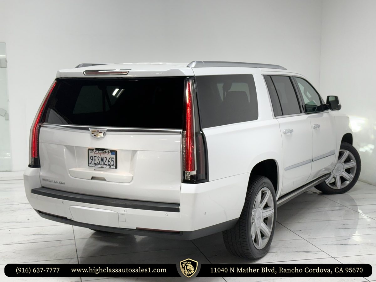 Vehicle image 7 of 52