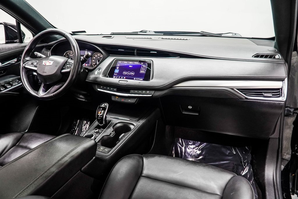 Vehicle image 16 of 36