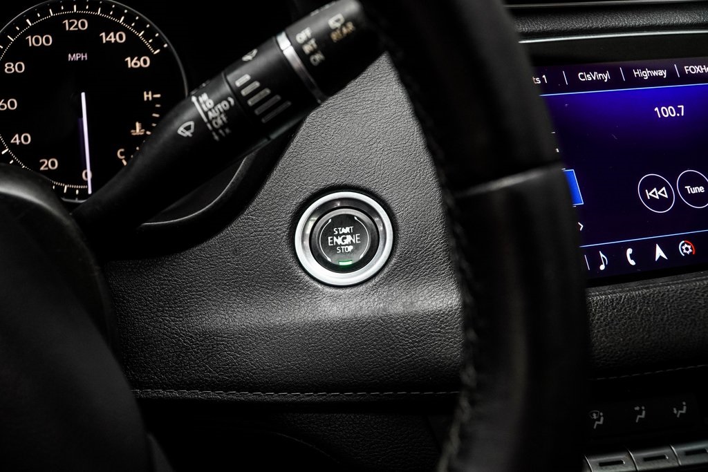 Vehicle image 20 of 36