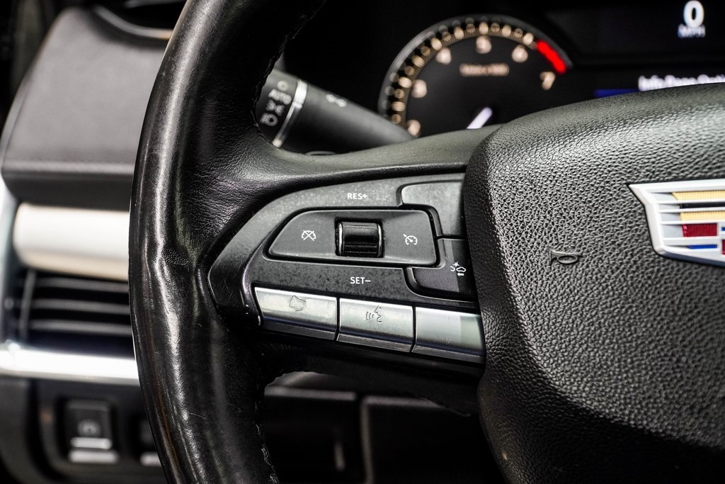 Vehicle image 26 of 36