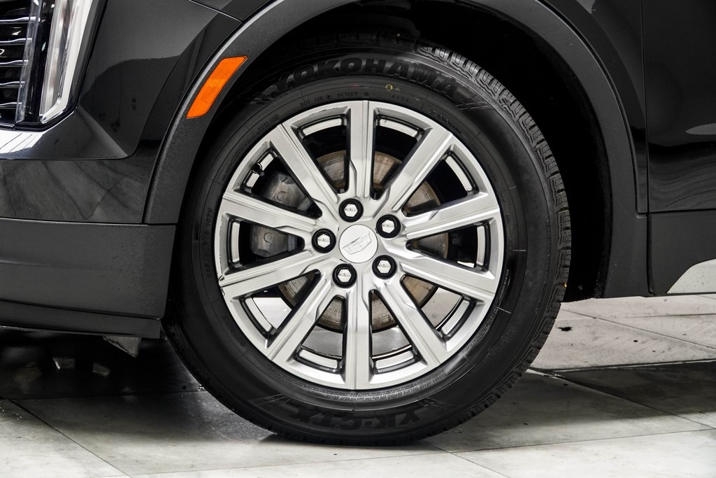 Vehicle image 11 of 36