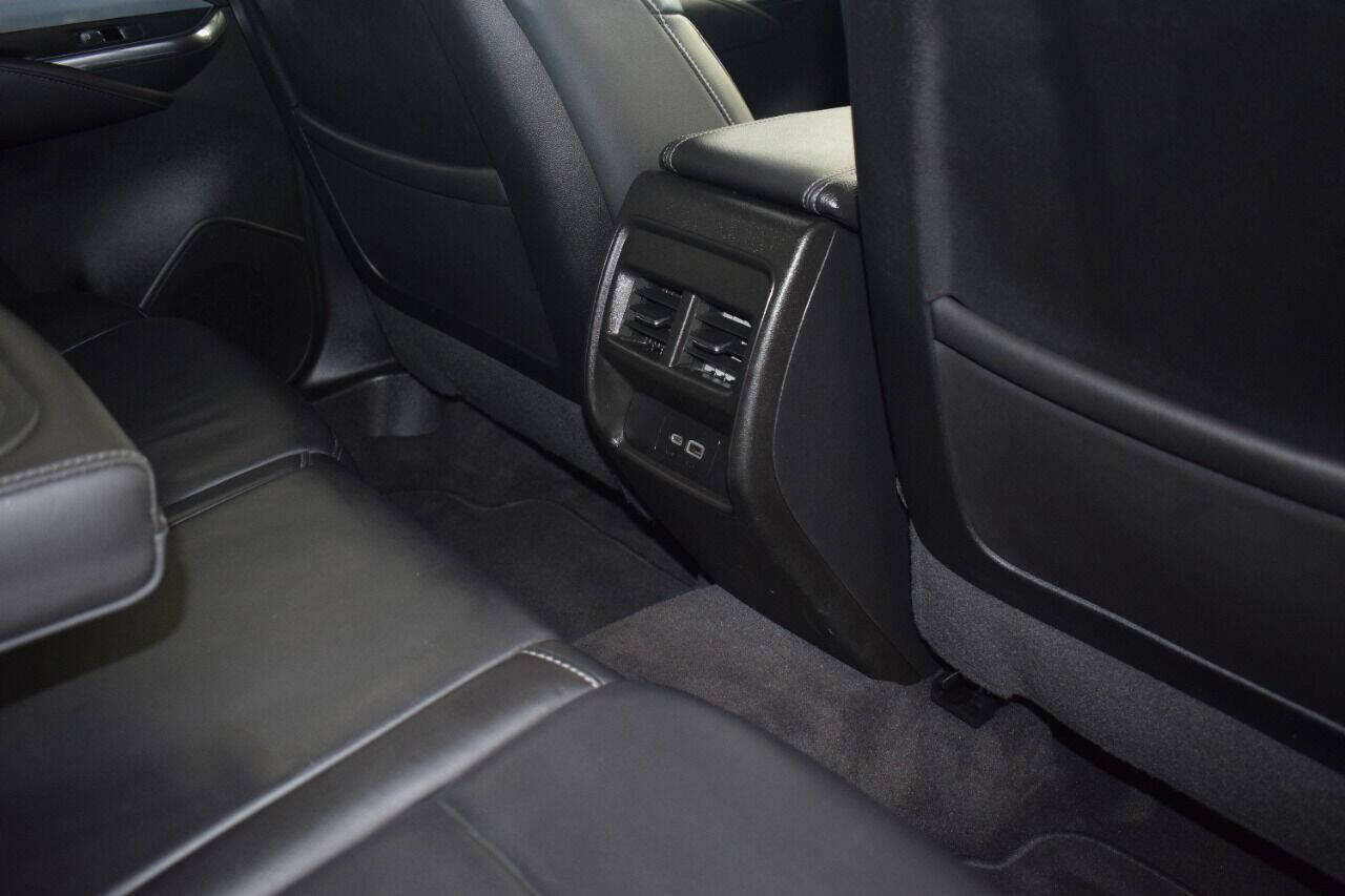 Vehicle image 42 of 58