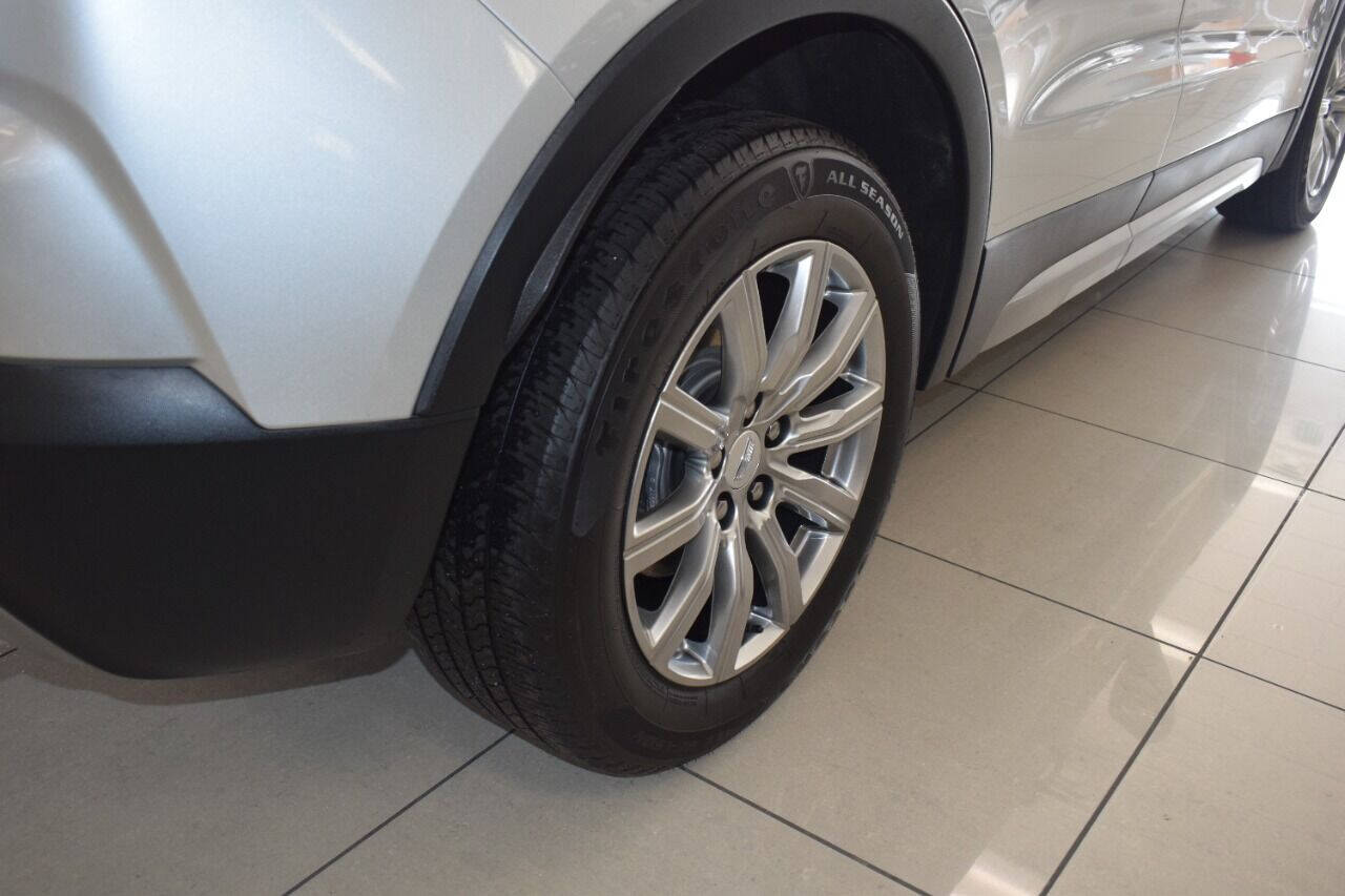 Vehicle image 12 of 58