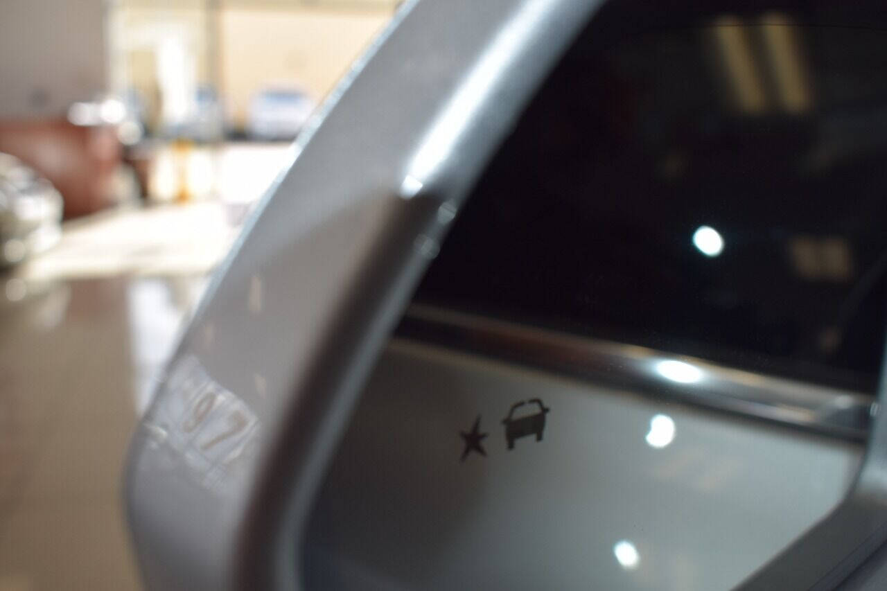 Vehicle image 24 of 58