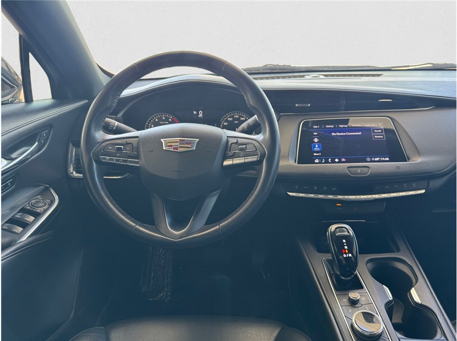 Vehicle image 10 of 23