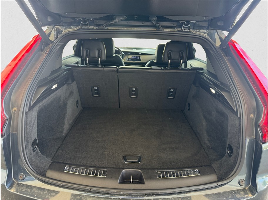 Vehicle image 13 of 23