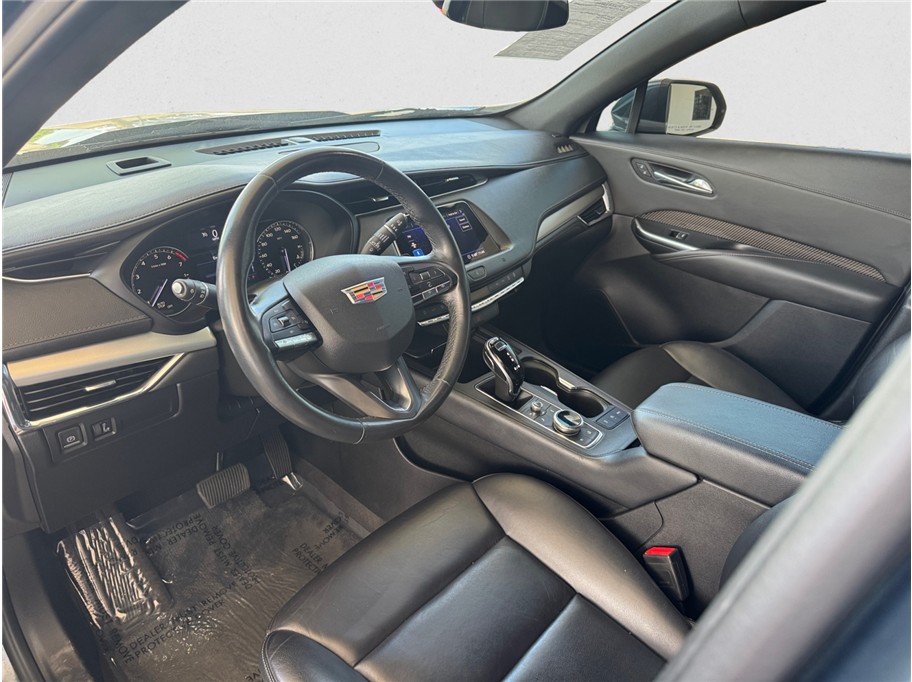 Vehicle image 11 of 23