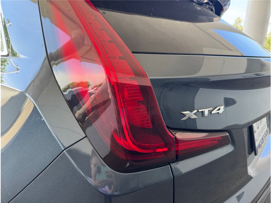 Vehicle image 21 of 23