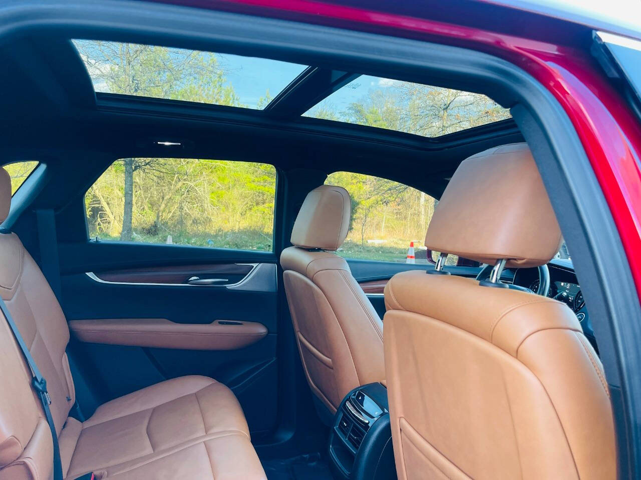 Vehicle image 36 of 69