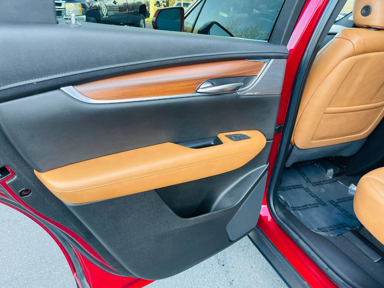 Vehicle image 29 of 69